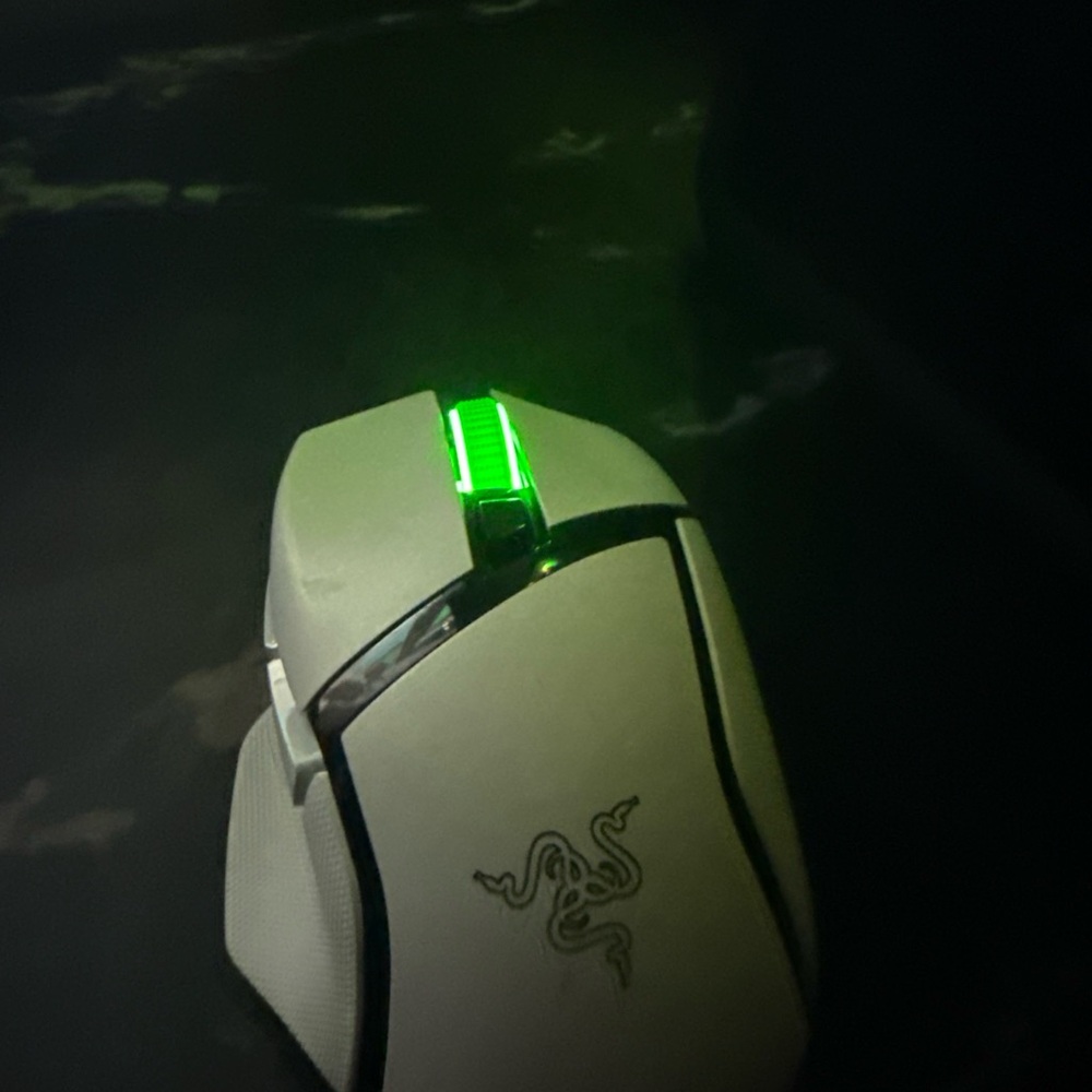 Razer Basilisk V3 hyperspeed